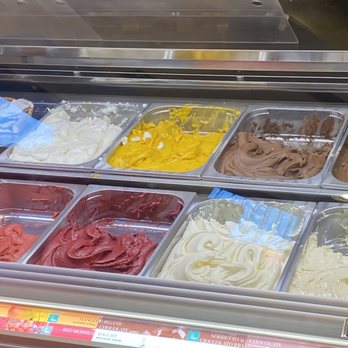 Amorino - They have about 16+ flavors of gelato and 4 flavors of macarons. - Ice Cream & Frozen Yogurt Near Me - San Miguel de Allende, GUA