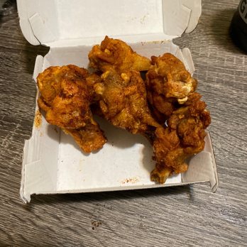 Buffalo Wild Wings - This is what I got not all flats!! Not what I ordered!!! - Sports Bars Near Me - Alamogordo, New Mexico Buffalo Wild Wings - This is what I got not all flats!! Not what I ordered!!! - Sports Bars Near Me - Alamogordo, New Mexico