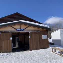 Mt Abram Family Resort - Rental barn and ticket trailer