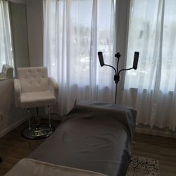 Lavish Beauty Boutique Maui - Where the magic happens