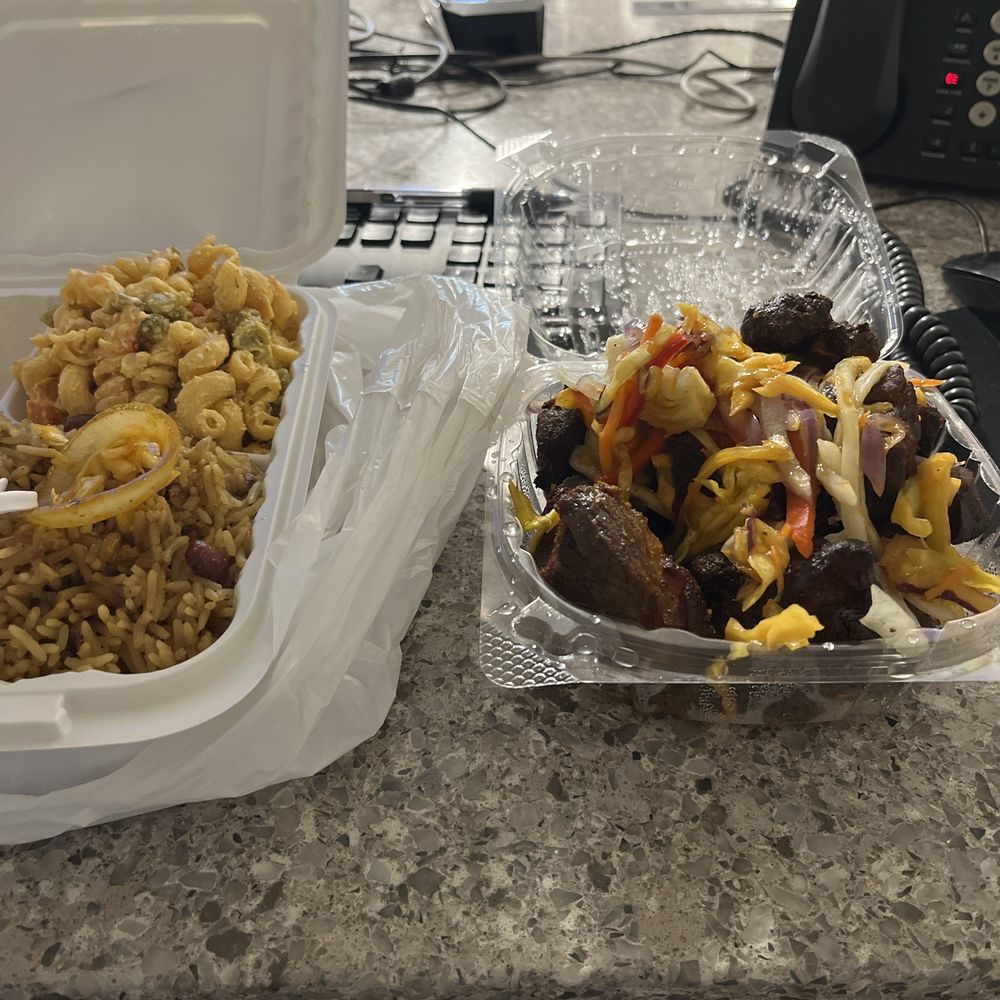Kiwaz Caribbean Spice - Fire!!!! - Caribbean Near Me - Lowell, Massachusetts Kiwaz Caribbean Spice - Fire!!!! - Caribbean Near Me - Lowell, Massachusetts
