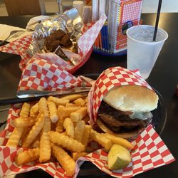 Whistle Stop Tavern - The king burger