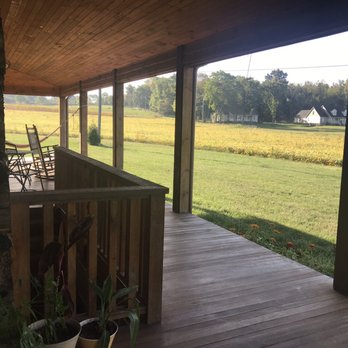 Silver Lake Bed and Breakfast - Wrap around porch - Bed & Breakfast Near Me - Dayton, Virginia Silver Lake Bed and Breakfast - Wrap around porch - Bed & Breakfast Near Me - Dayton, Virginia
