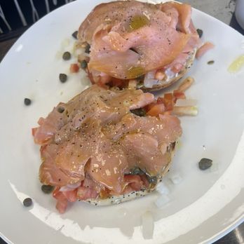 Oli's Kitchen - Lox and Bagel - Breakfast & Brunch Near Me - Honolulu, Hawaii Oli's Kitchen - Lox and Bagel - Breakfast & Brunch Near Me - Honolulu, Hawaii