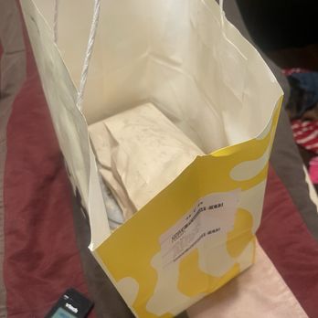 CAVA - Bad isn't sealed along with bag of pita chips having a hole in them - Mediterranean Near Me - Los Angeles, California