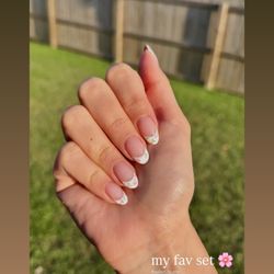 Polysh Nail Bar