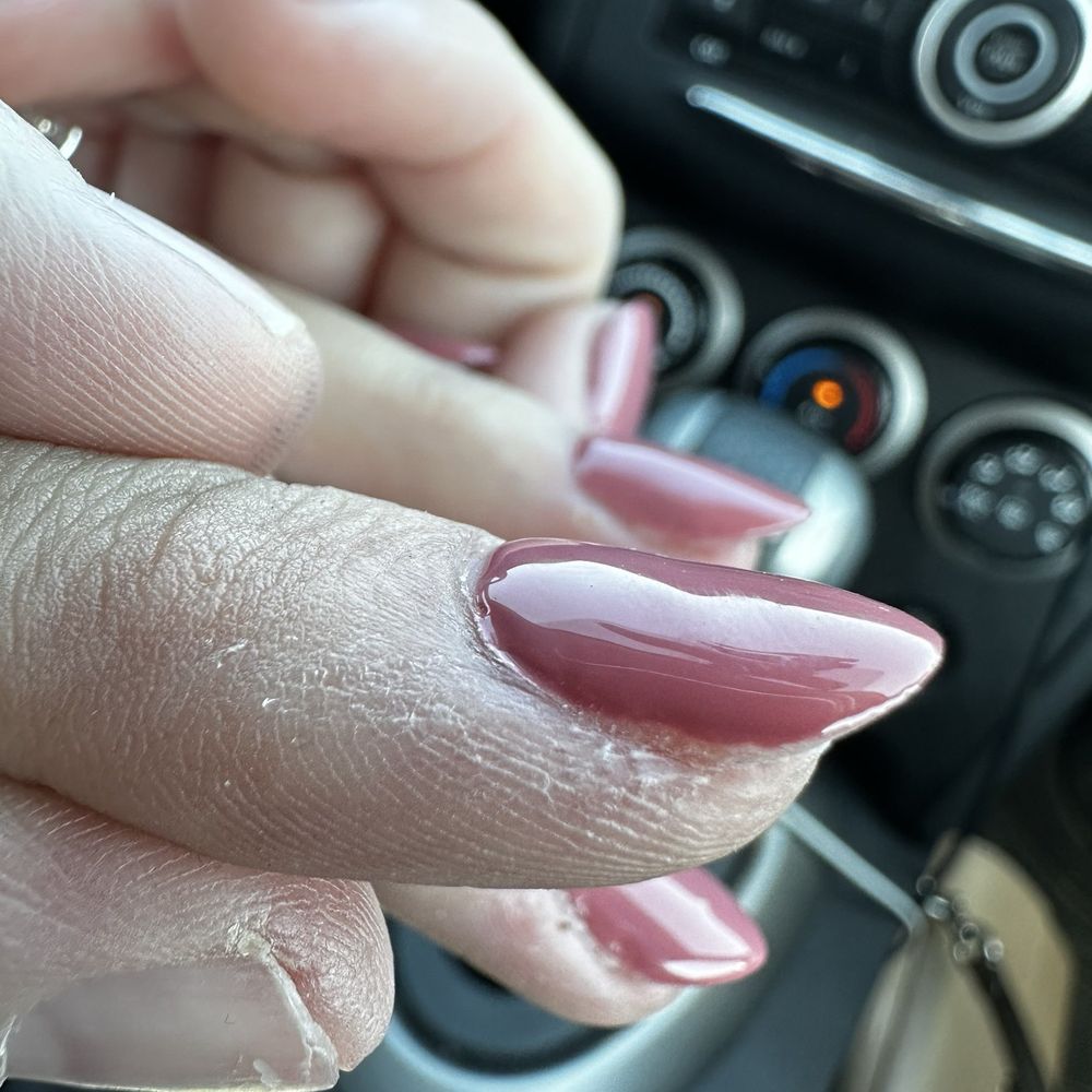 LV Nails- dip in nail, paint not on sides
