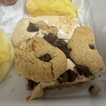 Cherbourg Bakery - S'mores Bar - Bakeries Near Me - Bexley, Ohio