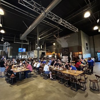 Temblor Brewing Company - Interior ambiance. - Breweries Near Me - Bakersfield, California Temblor Brewing Company - Interior ambiance. - Breweries Near Me - Bakersfield, California