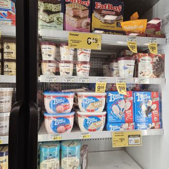 Safeway - 9/22/2024 - This seems to be the peppermint ice cream year... Winter is coming... - Grocery Near Me - Portland, Oregon Safeway - 9/22/2024 - This seems to be the peppermint ice cream year... Winter is coming... - Grocery Near Me - Portland, Oregon
