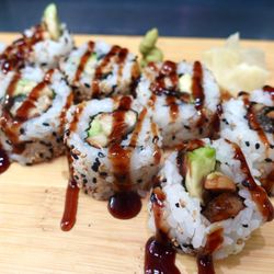 Maido Sushi Cafe - Unagi DX Roll