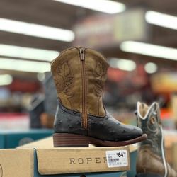 Murdoch's Ranch & Home Supply - So cute!