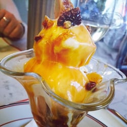 Beeftro - Salted Caramel & Pecan Sundae - OMG