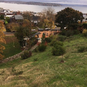 Kerry Park - Playground below - Parks Near Me - Seattle, Washington Kerry Park - Playground below - Parks Near Me - Seattle, Washington