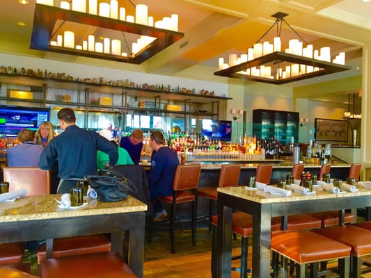 8100 Mountainside Bar & Grill by null