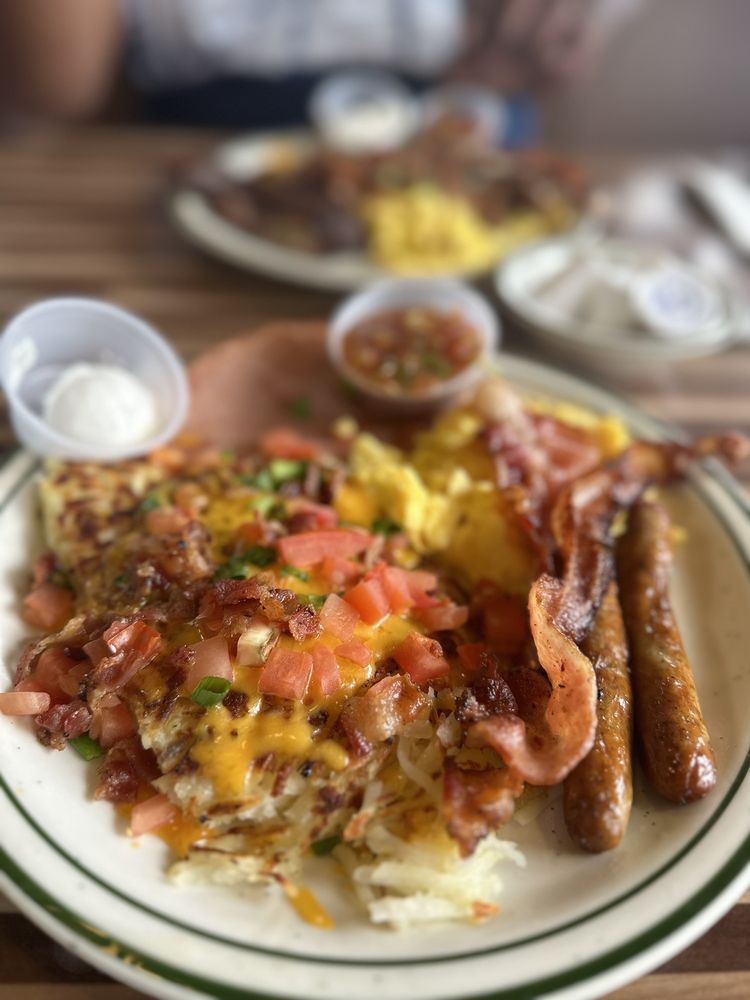 NORMS Updated May 2024 1072 Photos & 1210 Reviews 13636 Sherman