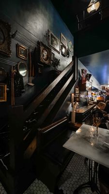 TAILLEUR RESTAURANT by null