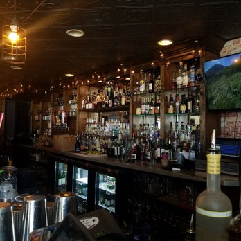 Flask & Cannon - Fully loaded bar - Cocktail Bars Near Me - Jacksonville Beach, Florida
