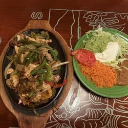 Los Aztecas - Mixed fajitas!