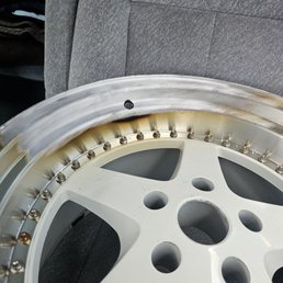 Don't come here for wheel repair.  They did a shitty job, burned the wheels, fuck it all up. Not even straight at all.