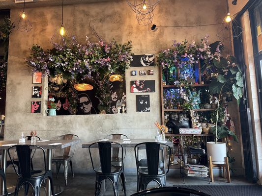 Watdongmoonlek Noodle by null