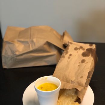 Buenos Sabores - small chips and queso - Food Trucks Near Me - Austin, Texas