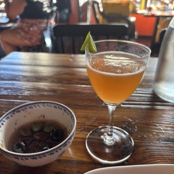 Lonely Siren - Marinated olives and a bourbon "Good advice" - Cocktail Bars Near Me - Seattle, Washington