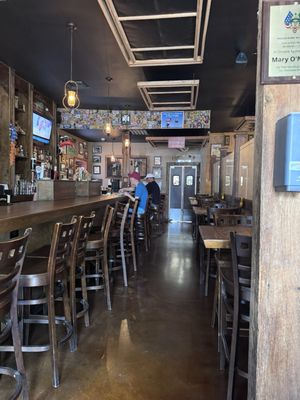 Mary O'Neill's Irish Pub by null