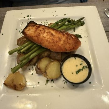 Leelynn's - Grilled Salmon - Lounges Near Me - Ellicott City, Maryland Leelynn's - Grilled Salmon - Lounges Near Me - Ellicott City, Maryland
