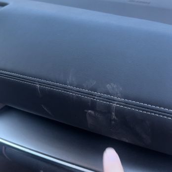 Avis - Car received with dirt, dust, dried mud everywhere. - Car Rental Near Me - Dallas, Texas