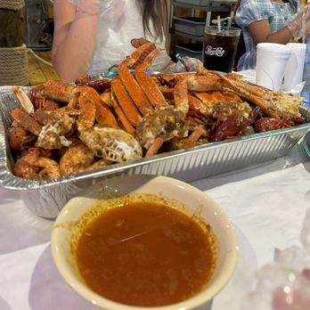 The Mighty Crab - Huge combo- 2 lbs of snow crab, 2 lbs shrimp, 2 lbs crawfish, 2 lbs of mussels and clams. Potatoes, eggs, and corn - Seafood Near Me - Tyler, Texas The Mighty Crab - Huge combo- 2 lbs of snow crab, 2 lbs shrimp, 2 lbs crawfish, 2 lbs of mussels and clams. Potatoes, eggs, and corn - Seafood Near Me - Tyler, Texas