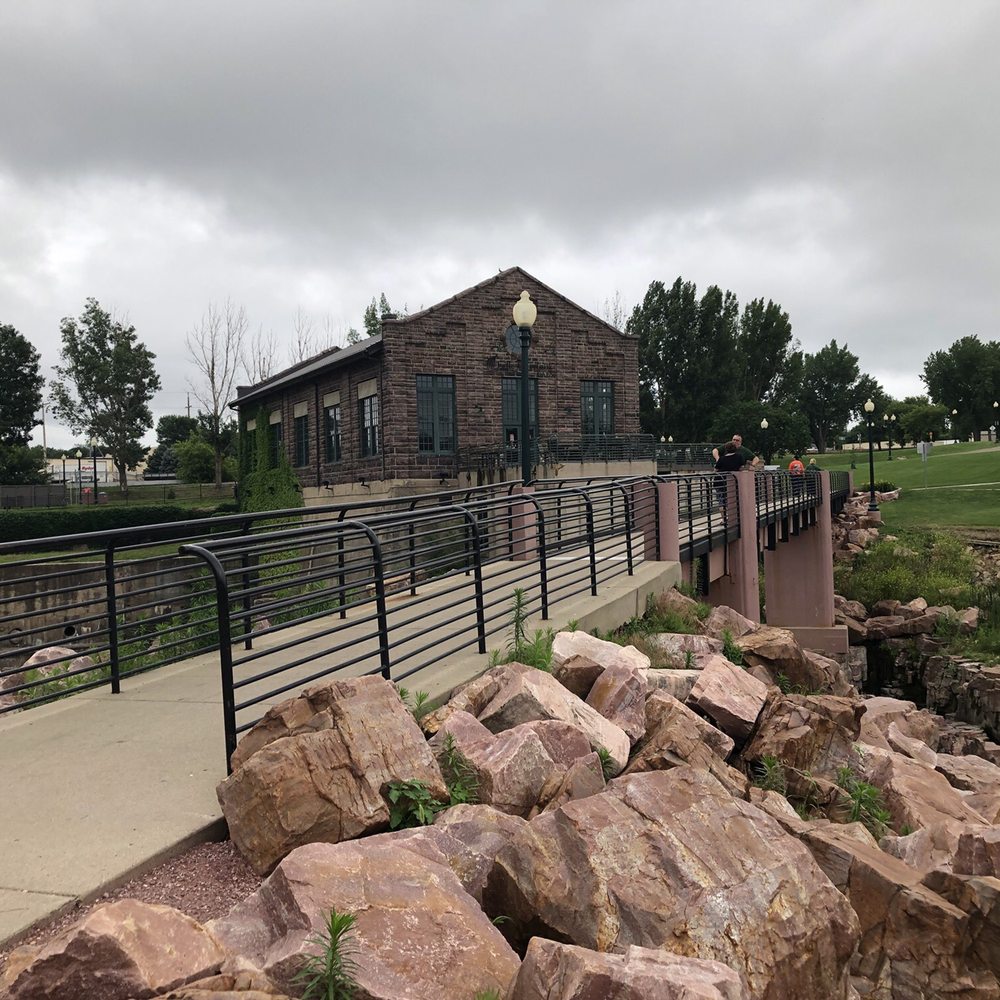 Falls Park - Parks Near Me - Sioux Falls, South Dakota Falls Park - Parks Near Me - Sioux Falls, South Dakota