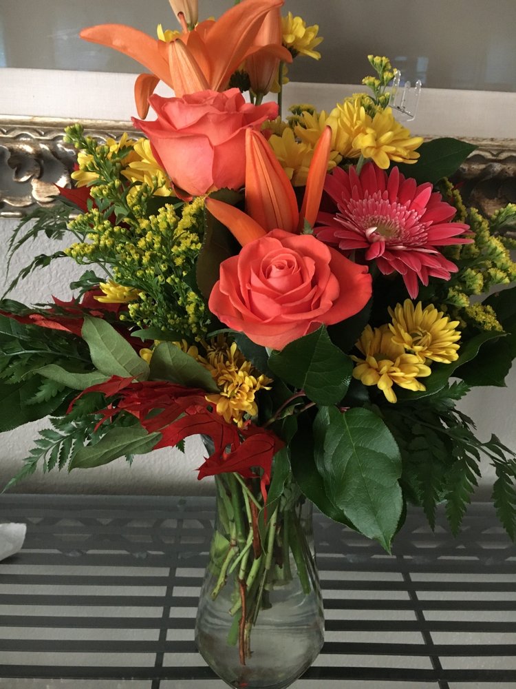 KAMEO FLOWER SHOP 21 Photos & 23 Reviews 111 S 2nd St, Yakima