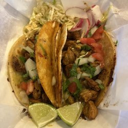 Hottie Rob's - El pastor tacos