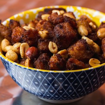 Voila Afrique - Latin American Near Me - Hackensack, New Jersey