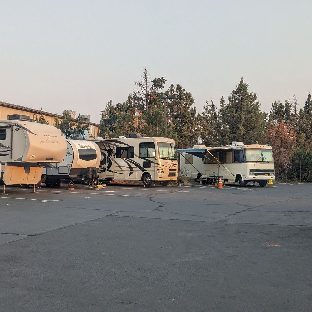 Elks Lodge 1371 - Social Clubs Near Me - Bend, Oregon