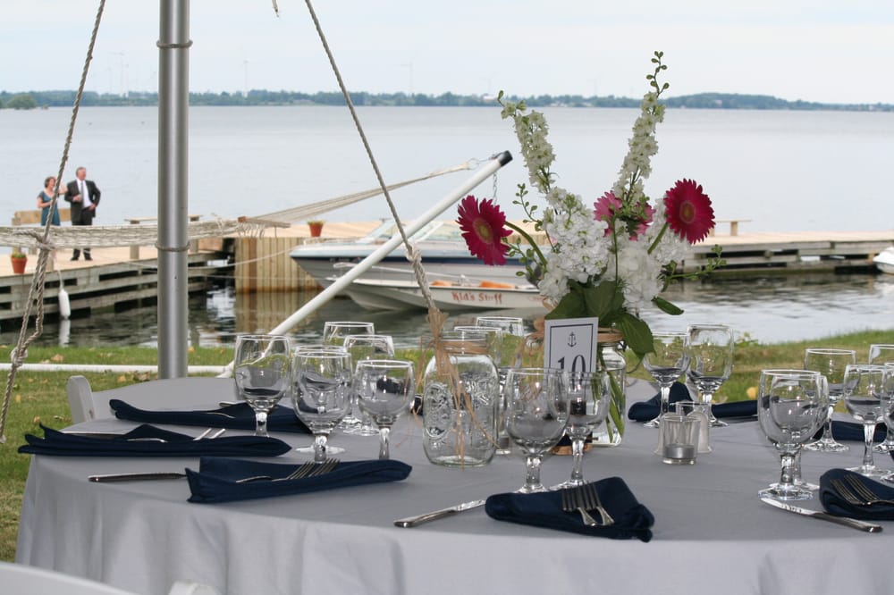 THE FARM HOUSE KITCHEN Updated September 2024 12 Photos 17971