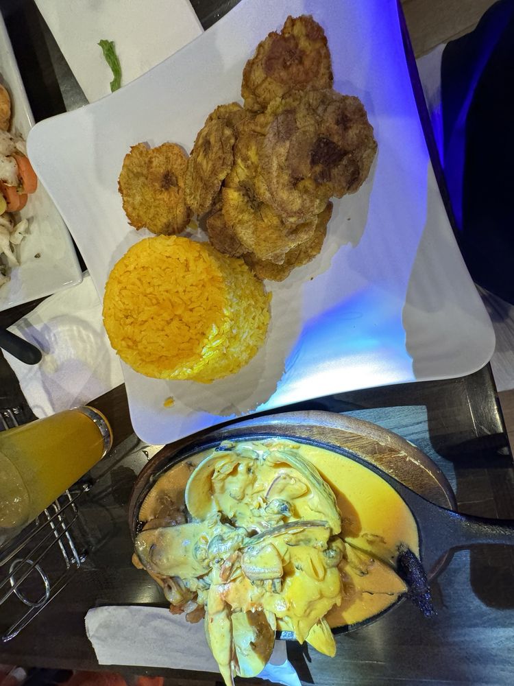 SABOR LATINO Updated November 2024 83 Photos & 65 Reviews 293