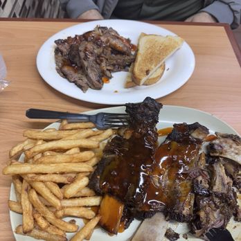 Yummy Burgers & BBQ - Burgers Near Me - Richardson, Texas Yummy Burgers & BBQ - Burgers Near Me - Richardson, Texas