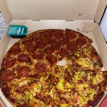 Pizza Hut - Pepperoni pizza - Pizza Near Me - Wimberley, Texas Pizza Hut - Pepperoni pizza - Pizza Near Me - Wimberley, Texas