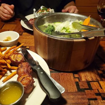 Pelican's Restaurant - Seafood Near Me - Albuquerque, New Mexico