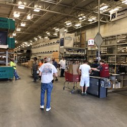 Lowe's Home Improvement - The world wide wait! 1 cashier, a bunch of kisses of customers.