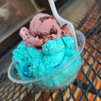Schoolhouse Scoop - Single dish of Playdough with Black Cherry extra credit - Ice Cream & Frozen Yogurt Near Me - Hastings, Minnesota Schoolhouse Scoop - Single dish of Playdough with Black Cherry extra credit - Ice Cream & Frozen Yogurt Near Me - Hastings, Minnesota