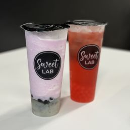 Blended dragonfruit with honey boba and lychee jellies... Dragonfruit tea with popping boba, both were really good! Blended dragonfruit with honey boba and lychee jellies... Dragonfruit tea with popping boba, both were really good!