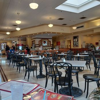 Fenton's Creamery - Nice looking old school type join. - Ice Cream & Frozen Yogurt Near Me - Vacaville, California Fenton's Creamery - Nice looking old school type join. - Ice Cream & Frozen Yogurt Near Me - Vacaville, California