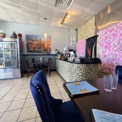 Ann Thai Cuisine - Inside