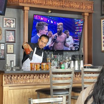 The Last Round Tavern - Pizza Near Me - San Jose, California
