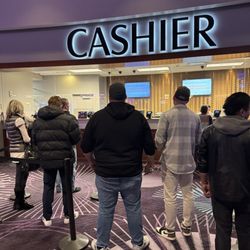 Harrah's Hoosier Park Casino Racetrack - Long lines 2 Cashier's. Poor customer service