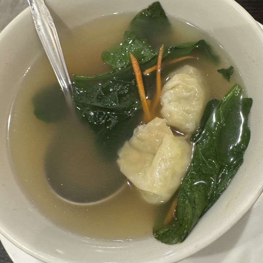 Veggie Garden - S3. Wonton Soup - Vegan Near Me - Mountain View, California Veggie Garden - S3. Wonton Soup - Vegan Near Me - Mountain View, California