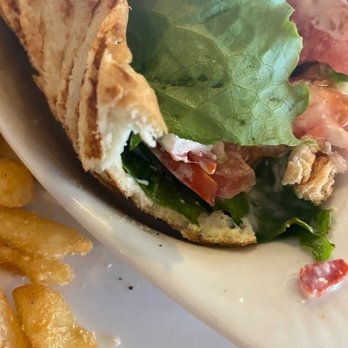 Nantucket Grill - Chapel Hill - Lobster roll bread - New American Near Me - Chapel Hill, North Carolina